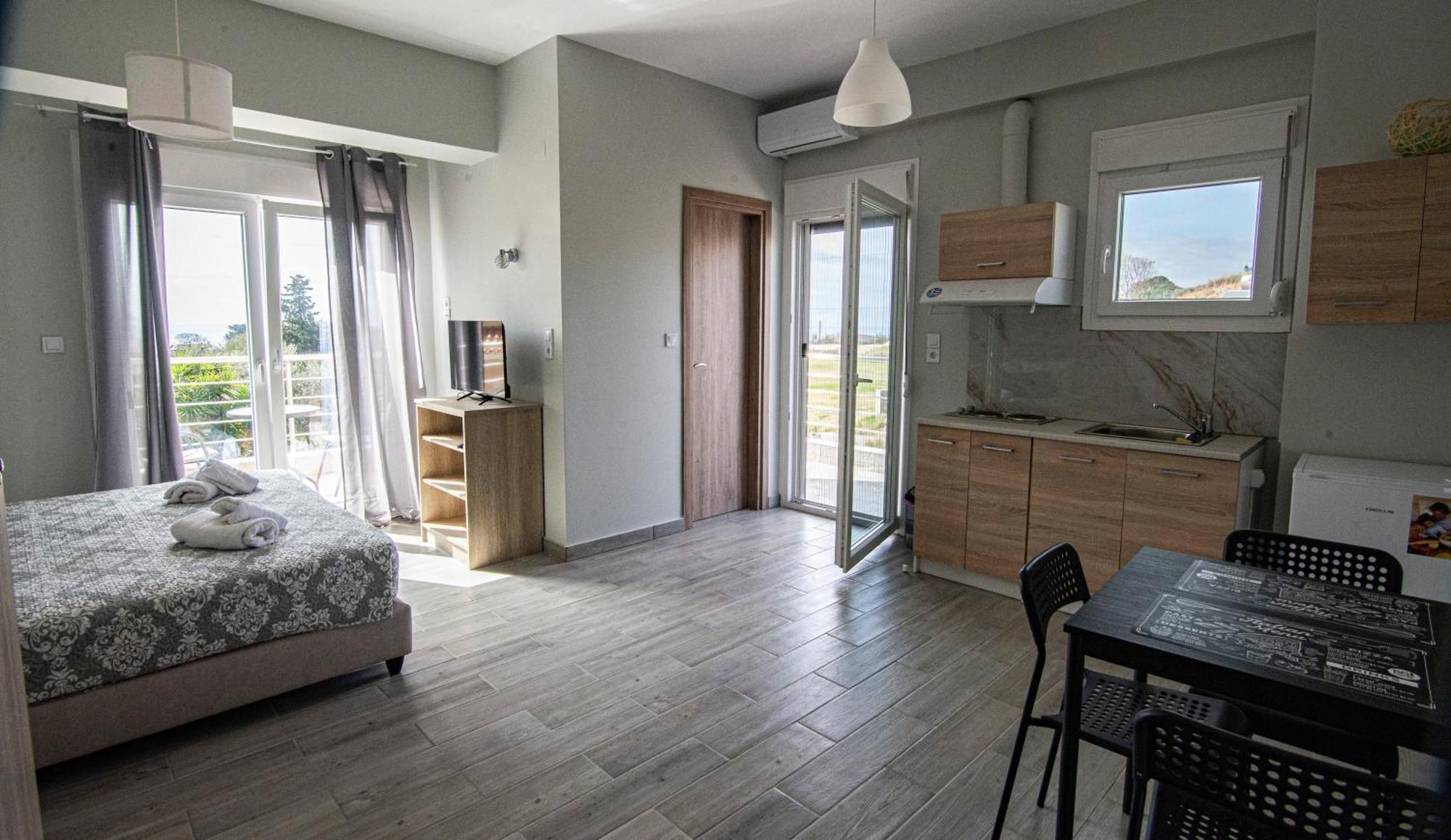 Nikitas Apartments & Suites Канали Екстериор снимка