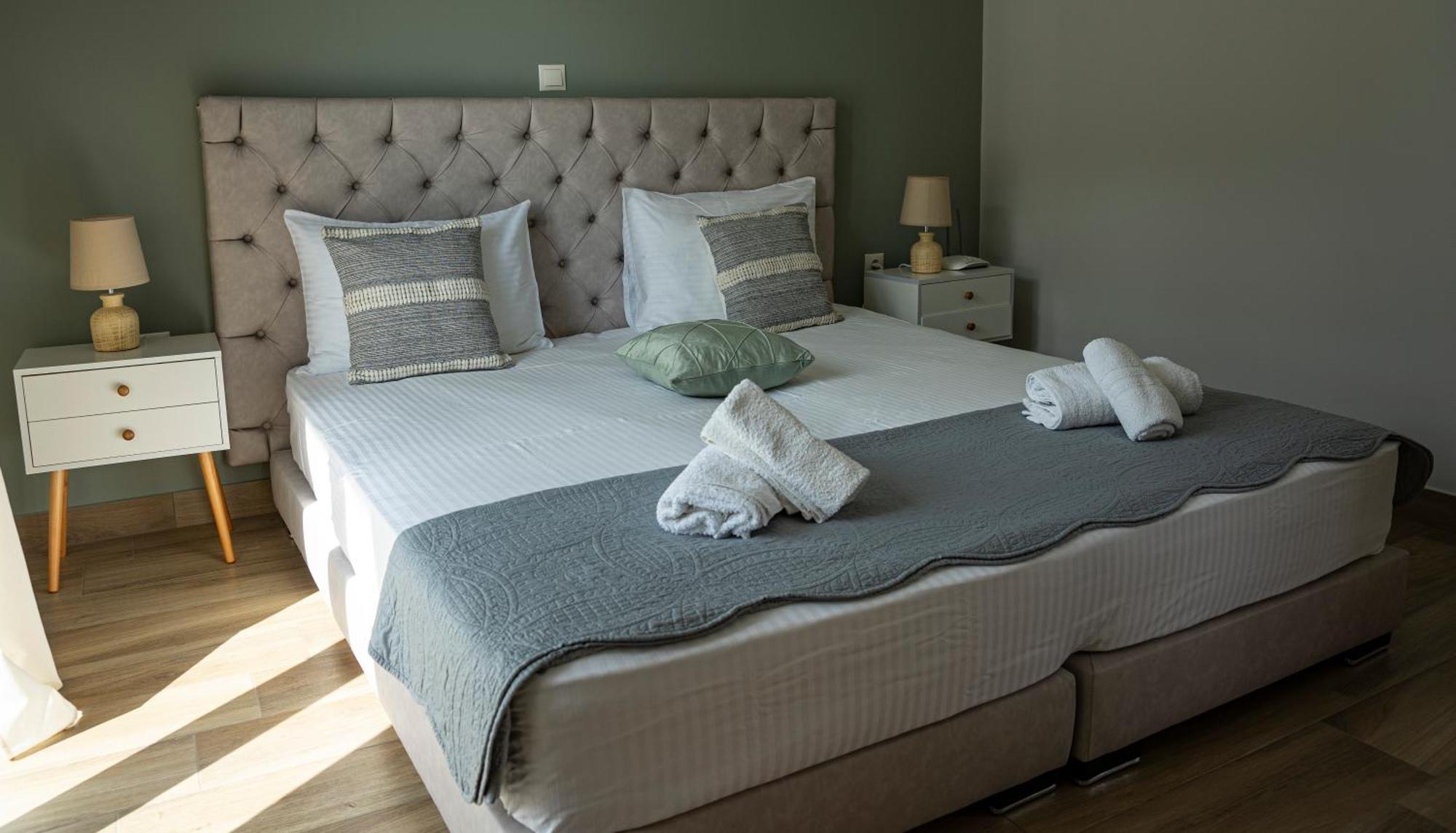 Nikitas Apartments & Suites Канали Екстериор снимка