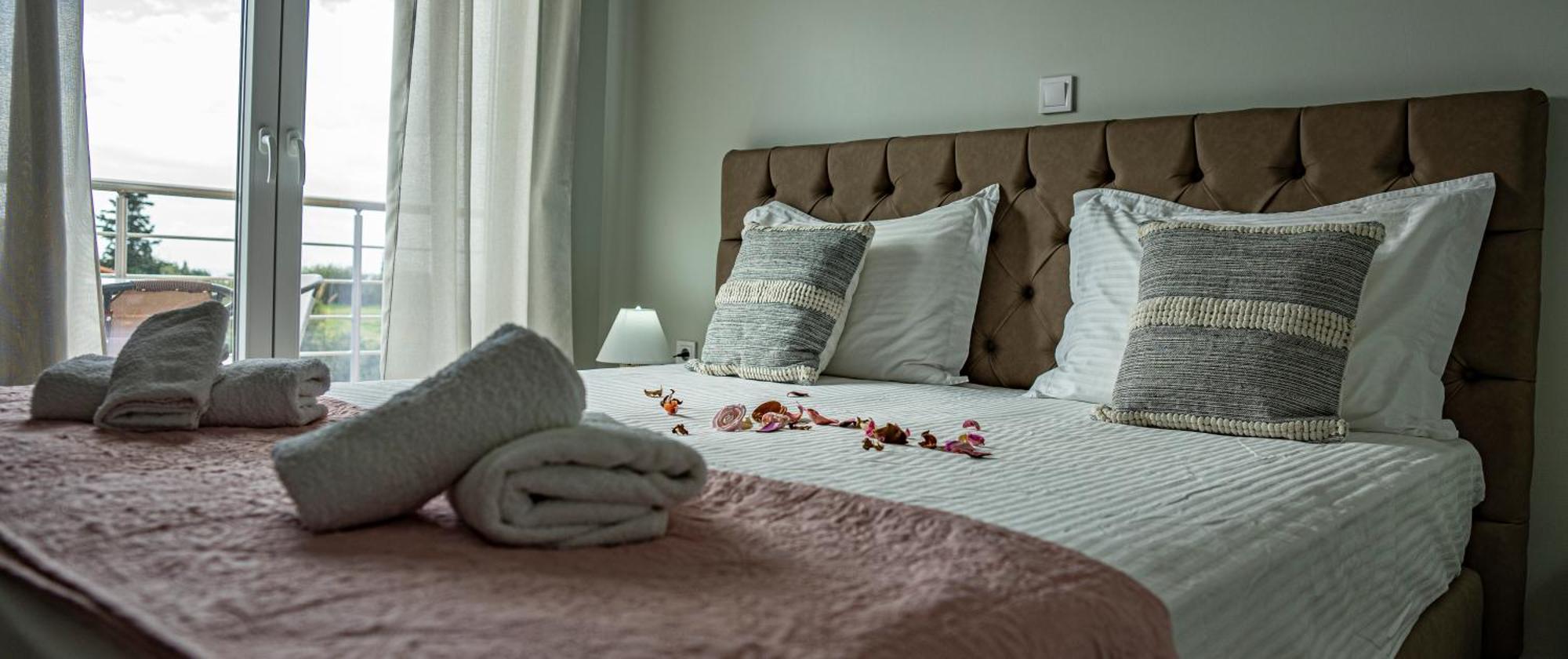 Nikitas Apartments & Suites Канали Екстериор снимка
