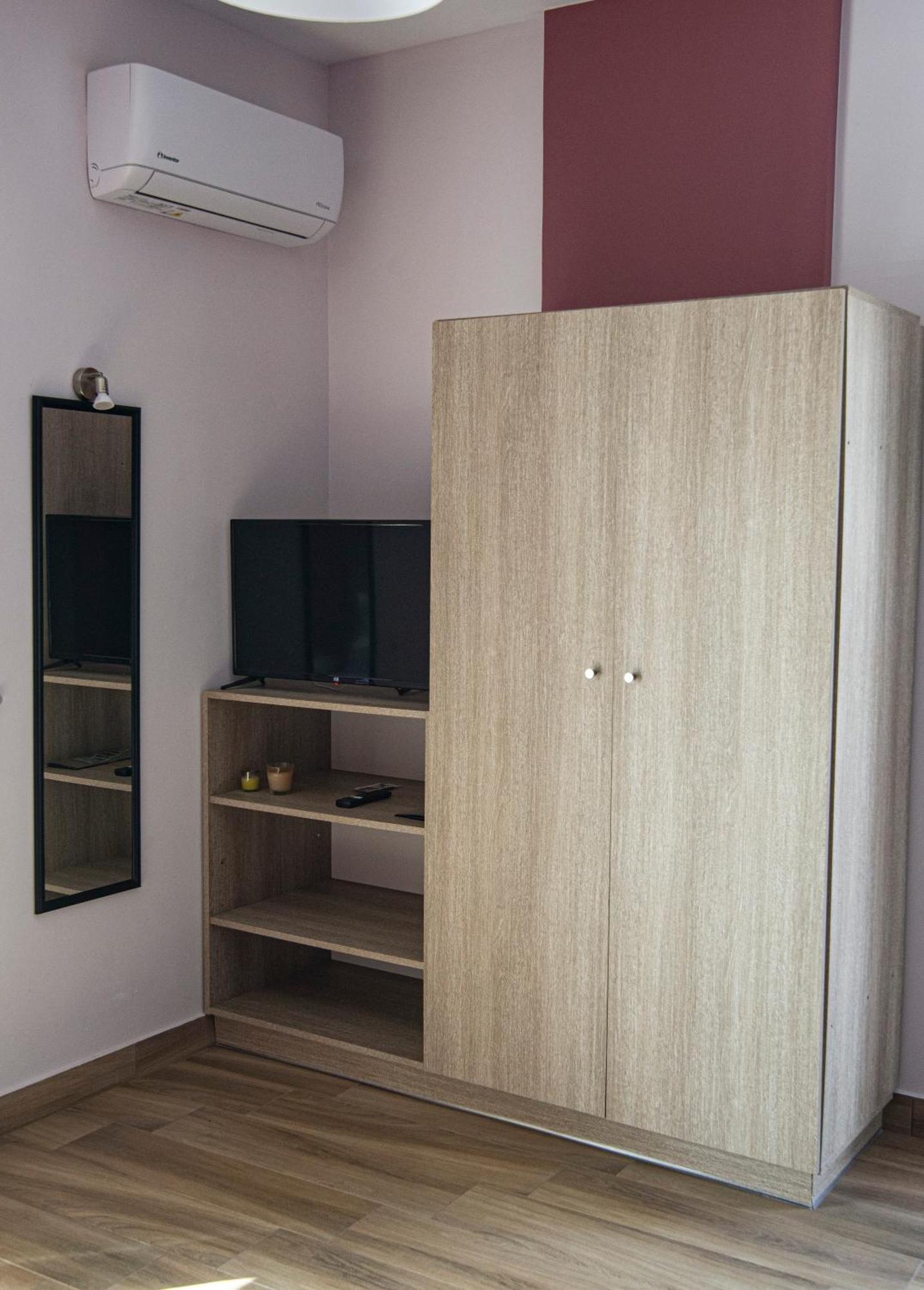 Nikitas Apartments & Suites Канали Екстериор снимка