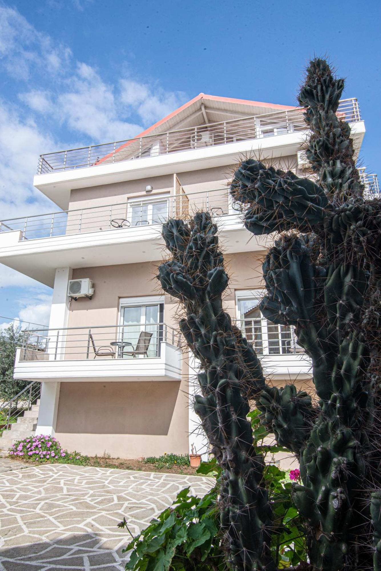 Nikitas Apartments & Suites Канали Екстериор снимка
